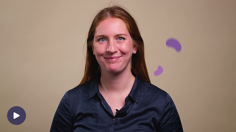 Læge fra iCARE teamet fortæller om forskningsprojektet og det nye digitale selvhjælpsforløb til mødre med efterfødselsreaktioner.